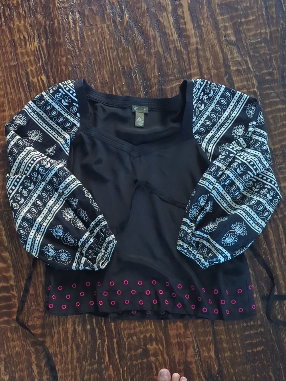 Boho Black Peasant Blouse with Printed Balloon Sleeves